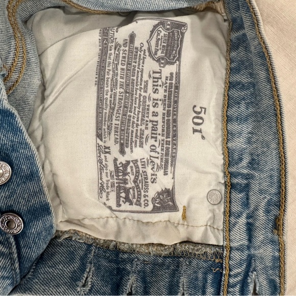 Levi’s shorts - Picture 4 of 4